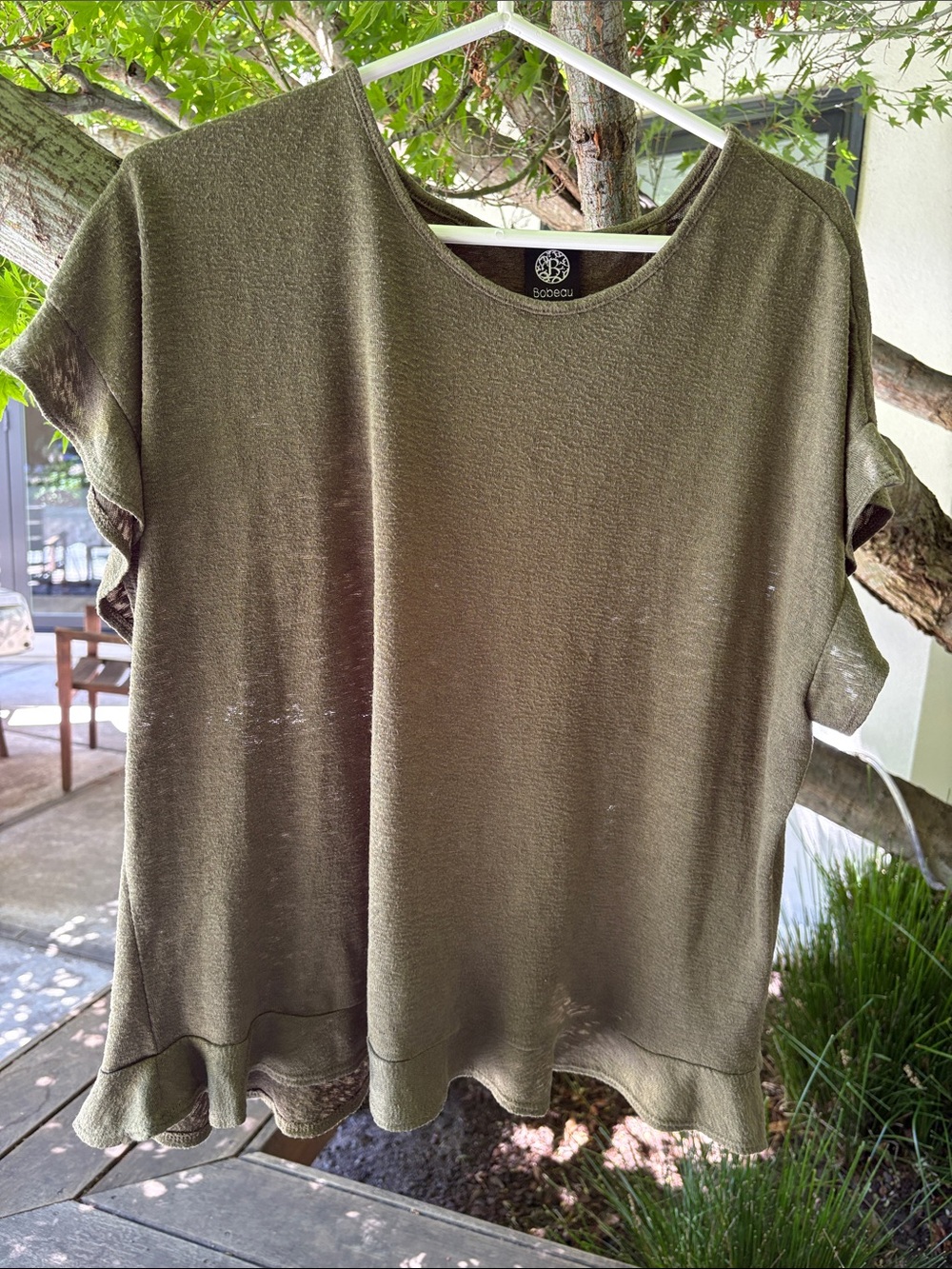 bobeau Olive Ruffle Hem Short Sleeve Top